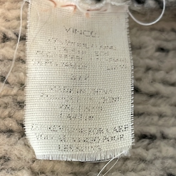 Vince crew neck cream and black sweater size small - Picture 5 of 5